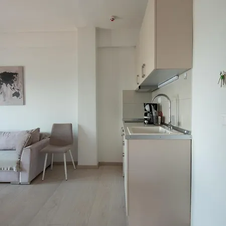 Minimalist Apartments W/ View Thessaloniki Exterior photo