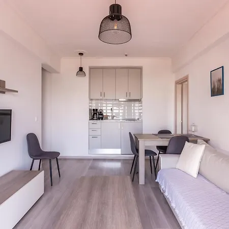 Minimalist Apartments W/ View Thessaloniki Exterior photo