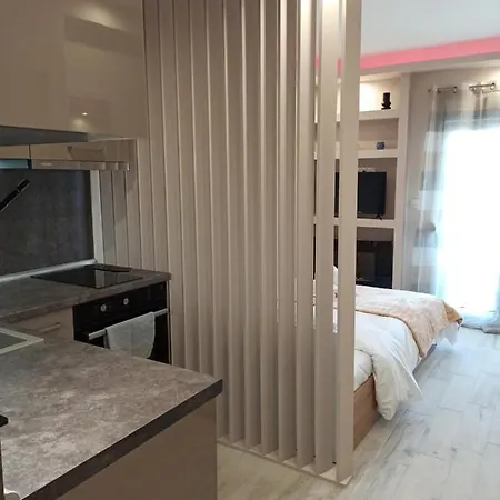 Minimalist Apartments W/ View Thessaloniki Exterior photo